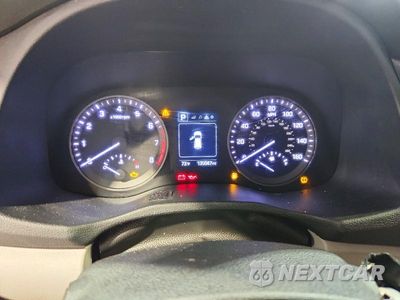 Zdjęcie 9 z 13 samochodu: 2018 HYUNDAI TUCSON SE VIN:KM8J2CA43JU832651 - miniatura