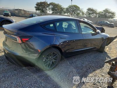 Trzecie zdjęcie samochodu z tyłu: 2025 TESLA MODEL 3 VIN:5YJ3E1EA5SF061158 - miniatura