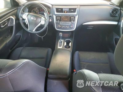 Zdjęcie 8 z 13 samochodu: 2016 NISSAN ALTIMA 2.5 SR VIN:1N4AL3AP2GC273383 - miniatura