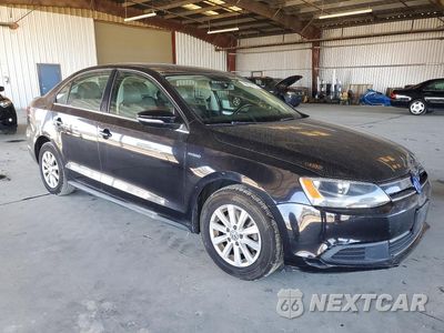 Czwarte zdjęcie samochodu z boku: 2013 VOLKSWAGEN JETTA HYBRID VIN:3VW637AJXDM289485 - miniatura