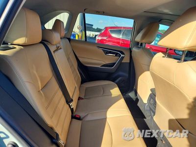 Zdjęcie 11 z 14 samochodu: 2019 TOYOTA RAV4 XLE PREMIUM VIN:2T3C1RFV6KC001445 - miniatura