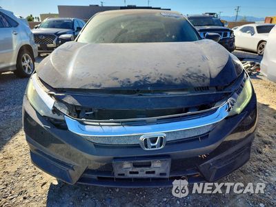 Piąte zdjęcie samochodu w środku: 2017 HONDA CIVIC EX VIN:19XFC2F73HE204652 - miniatura