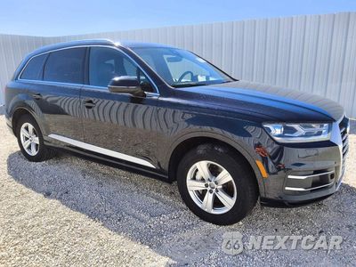 Czwarte zdjęcie samochodu z boku: 2017 AUDI Q7 PREMIUM PLUS VIN:WA1LHAF75HD041335 - miniatura