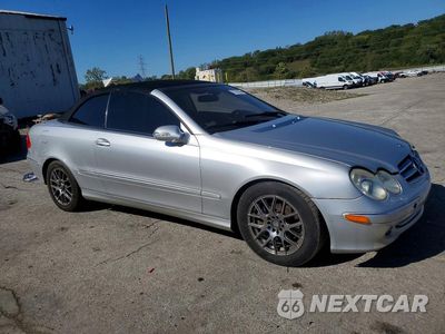 Czwarte zdjęcie samochodu z boku: 2005 MERCEDES-BENZ CLK 320 VIN:WDBTK65G95T047273 - miniatura