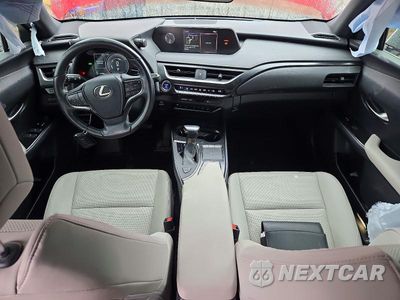 Zdjęcie 8 z 12 samochodu: 2020 LEXUS UX 250H VIN:JTHP9JBH2L2025681 - miniatura