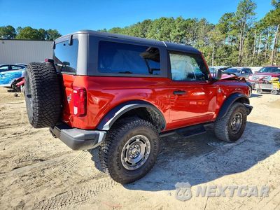 Trzecie zdjęcie samochodu z tyłu: 2024 FORD BRONCO BLACK DIAMOND VIN:1FMDE1AP2RLB13525 - miniatura