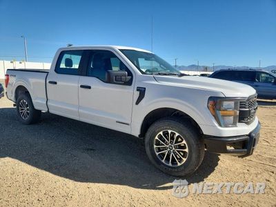 Czwarte zdjęcie samochodu z boku: 2021 FORD F150 SUPERCREW VIN:1FTFW1ED9MFB30596 - miniatura