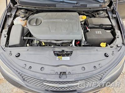Zdjęcie 11 z 12 samochodu: 2015 CHRYSLER 200 S VIN:1C3CCCDG7FN610328 - miniatura