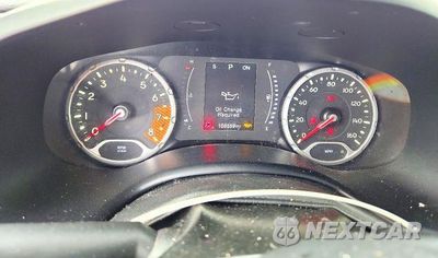 Zdjęcie 9 z 12 samochodu: 2020 JEEP RENEGADE LATITUDE VIN:ZACNJABB4LPL91107 - miniatura