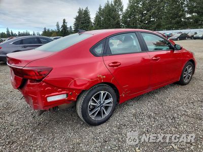 Trzecie zdjęcie samochodu z tyłu: 2023 KIA FORTE LXS VIN:3KPF24AD0PE596998 - miniatura