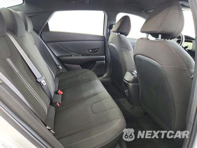 Zdjęcie 10 z 12 samochodu: 2026 HYUNDAI ELANTRA SEL SPORT VIN:KMHLM4DG1TU142365 - miniatura