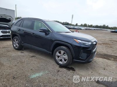 Czwarte zdjęcie samochodu z boku: 2025 TOYOTA RAV4 HYBRID XLE VIN:JTMRWRFV1SJ087854 - miniatura