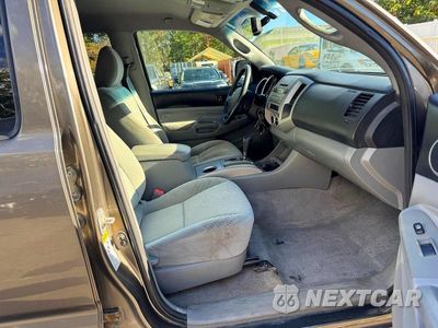 Zdjęcie 9 z 11 samochodu: 2009 TOYOTA TACOMA DOUBLE CAB LONG BED VIN:3TMMU52N49M008429 - miniatura