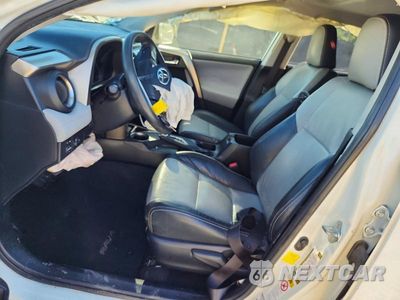 Zdjęcie 7 z 12 samochodu: 2014 TOYOTA RAV4 XLE VIN:JTMWFREV8EJ013260 - miniatura