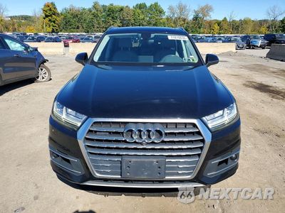 Piąte zdjęcie samochodu w środku: 2018 AUDI Q7 PREMIUM PLUS VIN:WA1LAAF70JD005711 - miniatura