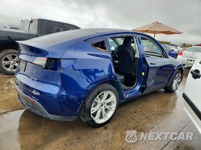 Trzecie zdjęcie samochodu z tyłu: 2021 TESLA MODEL Y VIN:5YJYGDEEXMF294606 - miniatura