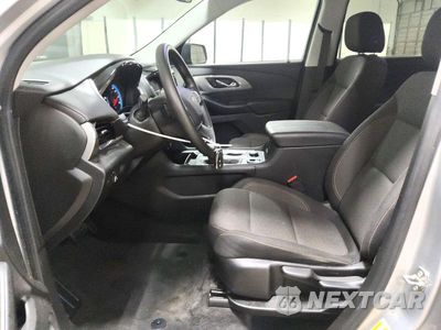 Zdjęcie 7 z 13 samochodu: 2021 CHEVROLET TRAVERSE LS VIN:1GNEVFKWXMJ103896 - miniatura