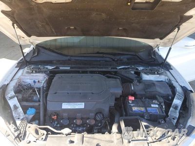 Zdjęcie 11 z 12 samochodu: 2017 HONDA ACCORD TOURING VIN:1HGCR3F99HA018000 - miniatura