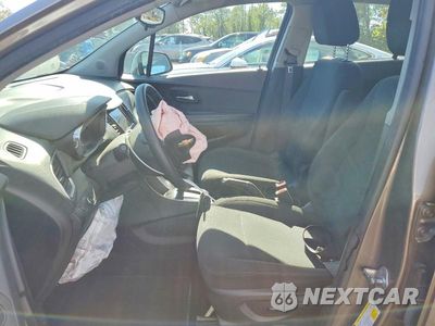 Zdjęcie 7 z 12 samochodu: 2021 CHEVROLET TRAX LS VIN:KL7CJKSB1MB303591 - miniatura