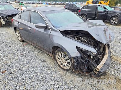 Czwarte zdjęcie samochodu z boku: 2018 NISSAN ALTIMA 2.5 S VIN:1N4AL3AP9JC143883 - miniatura