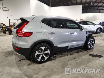 Trzecie zdjęcie samochodu z tyłu: 2025 VOLVO XC40 CORE VIN:YV4L12UJ4S2536124 - miniatura