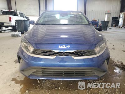 Piąte zdjęcie samochodu w środku: 2023 KIA FORTE LXS VIN:3KPF24AD9PE504514 - miniatura