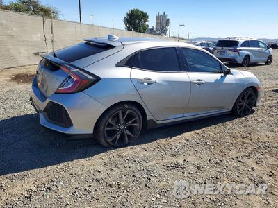 Trzecie zdjęcie samochodu z tyłu: 2018 HONDA CIVIC SPORT VIN:SHHFK7H41JU408089 - miniatura