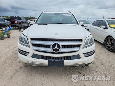 Piąte zdjęcie samochodu w środku: 2015 MERCEDES-BENZ GL 450 4MATIC VIN:4JGDF6EE6FA526154 - miniatura