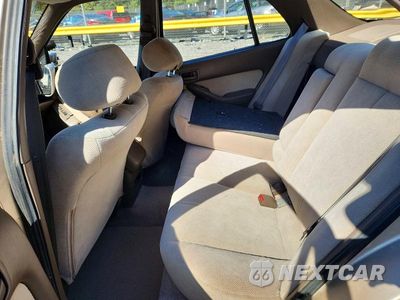Zdjęcie 10 z 12 samochodu: 1981 TOYOTA CAMRY LE VIN:JT2SK12E1S0276409 - miniatura