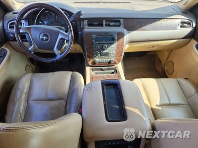 Zdjęcie 8 z 12 samochodu: 2007 GMC YUKON DENALI VIN:1GKFK638X7J271875 - miniatura