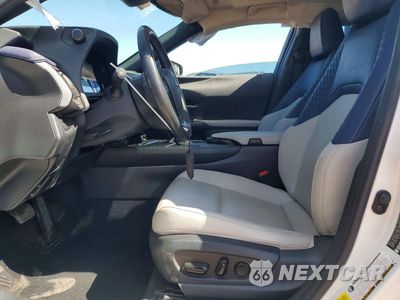 Zdjęcie 7 z 13 samochodu: 2022 LEXUS UX 250H BASE VIN:JTHP9JBH6N2058329 - miniatura