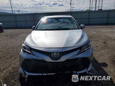 Piąte zdjęcie samochodu w środku: 2019 TOYOTA CAMRY LE VIN:4T1B11HK1KU856836 - miniatura