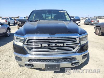 Piąte zdjęcie samochodu w środku: 2019 RAM 1500 LARAMIE VIN:1C6SRFJT5KN773022 - miniatura