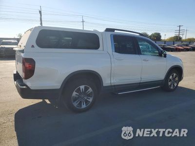 Trzecie zdjęcie samochodu z tyłu: 2017 HONDA RIDGELINE RTL VIN:5FPYK3F67HB009096 - miniatura