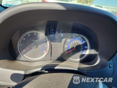 Zdjęcie 9 z 12 samochodu: 2017 HYUNDAI ACCENT SE VIN:KMHCT5AE1HU301565 - miniatura