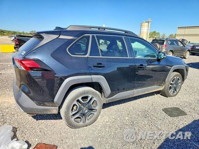 Trzecie zdjęcie samochodu z tyłu: 2019 TOYOTA RAV4 ADVENTURE VIN:2T3J1RFV3KW054206 - miniatura