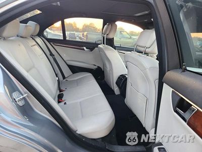 Zdjęcie 10 z 13 samochodu: 2011 MERCEDES-BENZ C 350 VIN:WDDGF5GB4BF527594 - miniatura