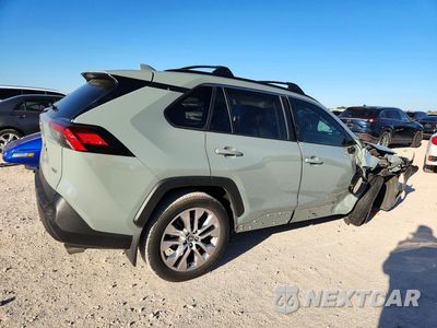 Trzecie zdjęcie samochodu z tyłu: 2023 TOYOTA RAV4 XLE PREMIUM VIN:2T3C1RFV4PW286281 - miniatura