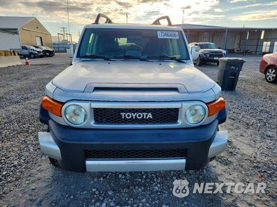 Piąte zdjęcie samochodu w środku: 2007 TOYOTA FJ CRUISER BASE VIN:JTEBU11F970002860 - miniatura