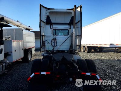 Zdjęcie 6 z 12 samochodu: 2016 VOLVO VNL SEMI TRUCK VIN:4V4N39TG6GN965649 - miniatura