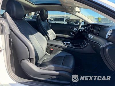 Piąte zdjęcie samochodu w środku: 2018 MERCEDES-BENZ E 400 4MATIC VIN:WDD1J6GB2JF031704 - miniatura