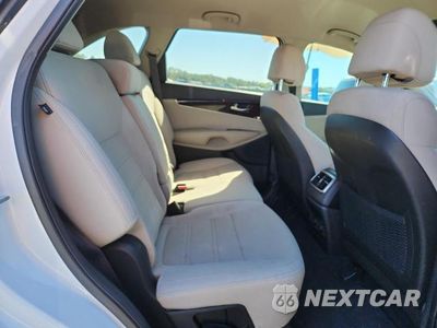 Zdjęcie 10 z 13 samochodu: 2017 KIA SORENTO LX VIN:5XYPG4A35HG230102 - miniatura