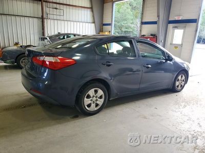 Trzecie zdjęcie samochodu z tyłu: 2014 KIA FORTE LX VIN:KNAFK4A65E5048289 - miniatura