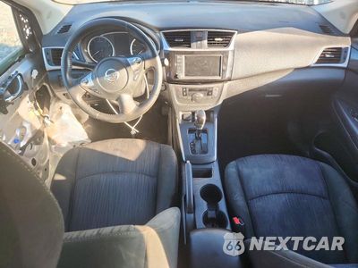 Zdjęcie 8 z 13 samochodu: 2019 NISSAN SENTRA SV VIN:3N1AB7AP3KY421841 - miniatura