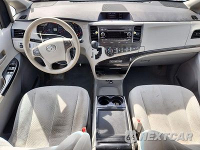 Zdjęcie 8 z 14 samochodu: 2013 TOYOTA SIENNA LE VIN:5TDKK3DC0DS296925 - miniatura