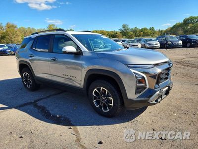Czwarte zdjęcie samochodu z boku: 2025 CHEVROLET EQUINOX ACTIV VIN:3GNAXKEG9SL254661 - miniatura