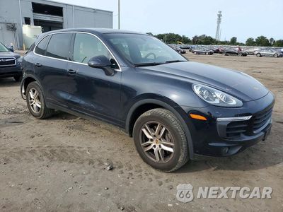 Czwarte zdjęcie samochodu z boku: 2016 PORSCHE CAYENNE VIN:WP1AA2A21GLA10539 - miniatura