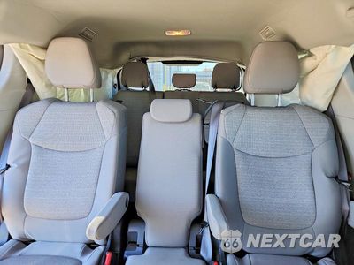 Zdjęcie 10 z 13 samochodu: 2023 TOYOTA SIENNA LE VIN:5TDKRKEC7PS171557 - miniatura