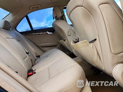 Zdjęcie 10 z 13 samochodu: 2010 MERCEDES-BENZ C 300 VIN:WDDGF5EB2AR101662 - miniatura