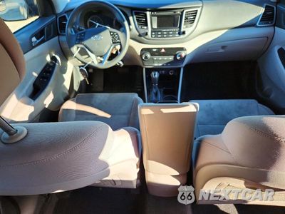 Zdjęcie 8 z 14 samochodu: 2016 HYUNDAI TUCSON SE VIN:KM8J33A41GU204464 - miniatura